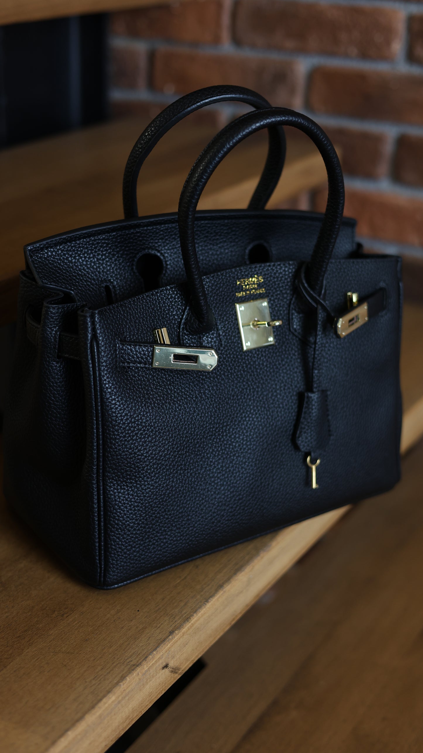 Hermès — Birkin Black 30